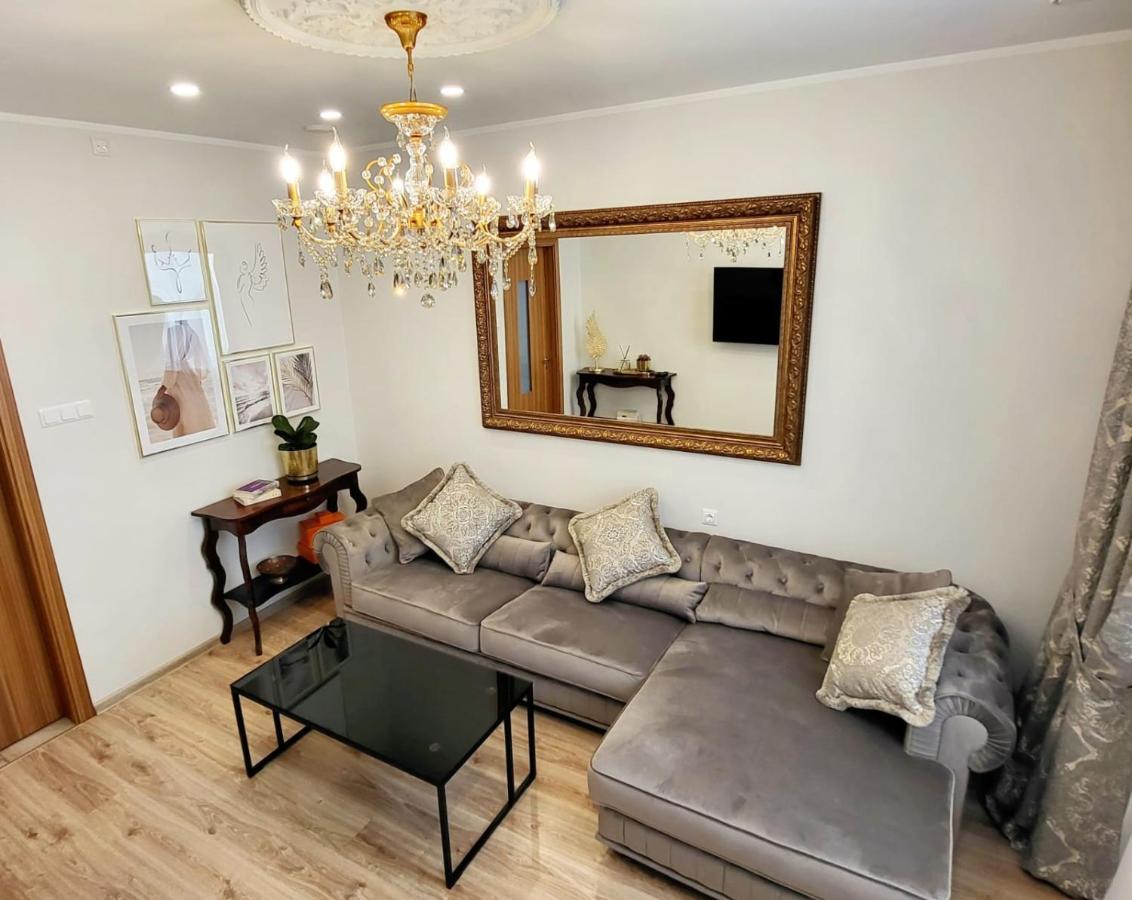 E. D. Angel Wing Apartment Шяуляй Екстер'єр фото